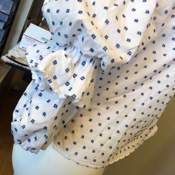 Olivia Culpo x Le Tote || Off Shoulder Ruffle Top - Picture 5 of 9